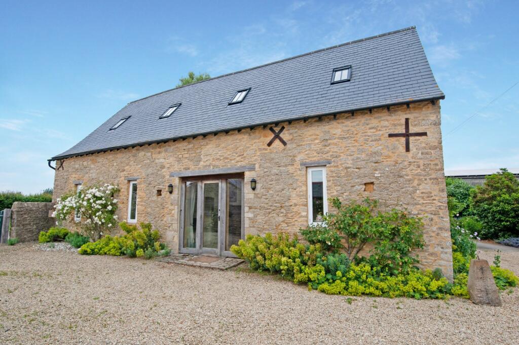 Main image of property: Holbrook Farm, East End, North Leigh, Witney, Oxfordshire