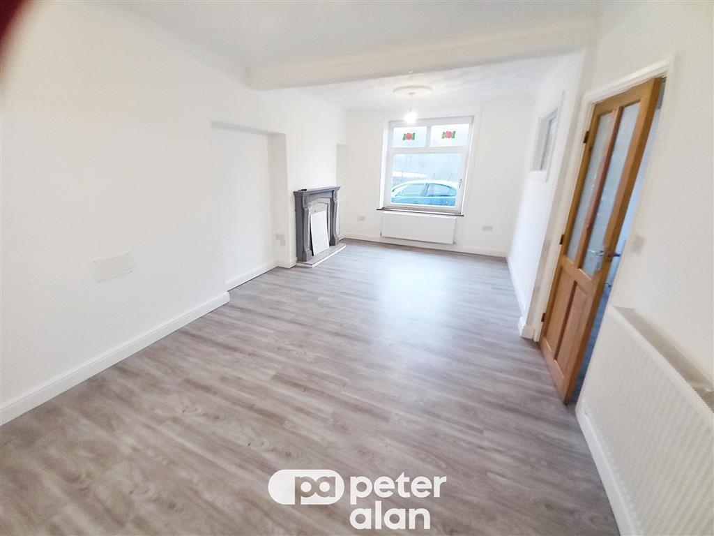 House in Cardiff, Penrhiwceiber - View 3