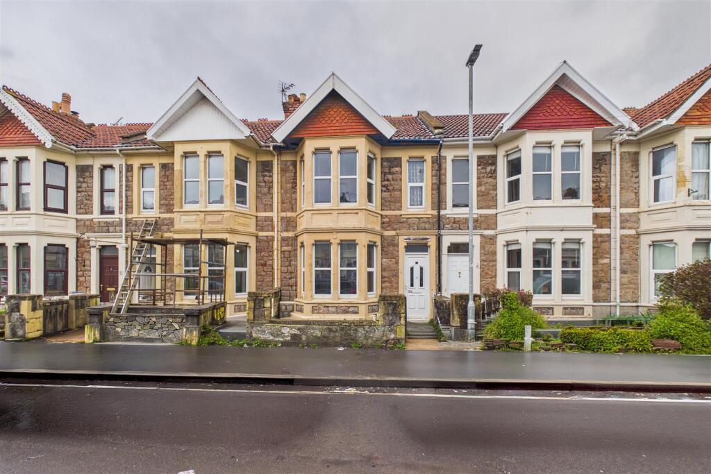 Main image of property: PERIOD HOUSE | UPDATING | WSM