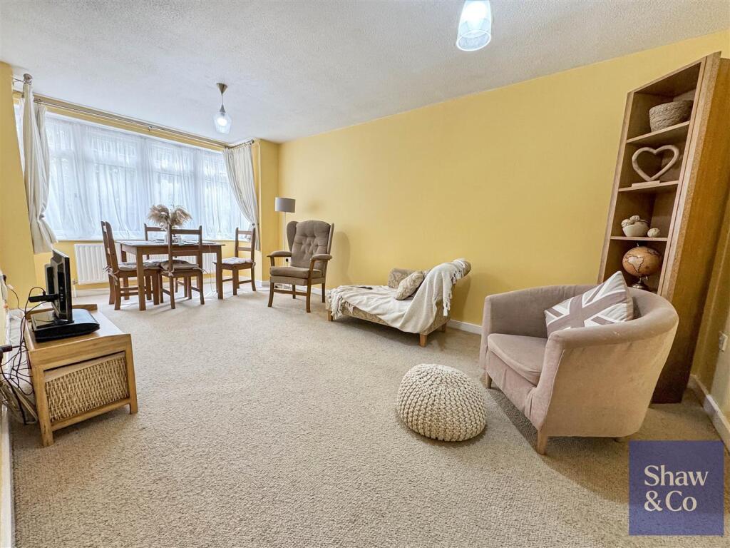 Apartment in London - View 2