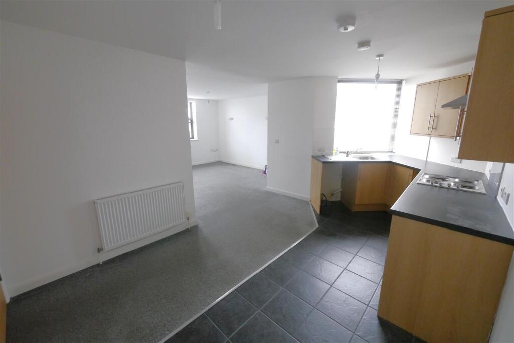 Apartment in Brighton - View 3
