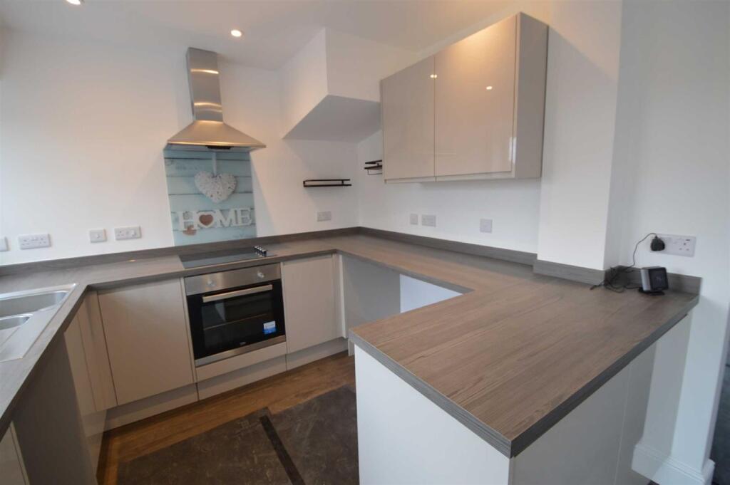 House in Wealden, Crowborough - View 3