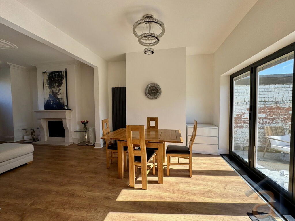 House in Sefton, Liverpool City Region - View 5