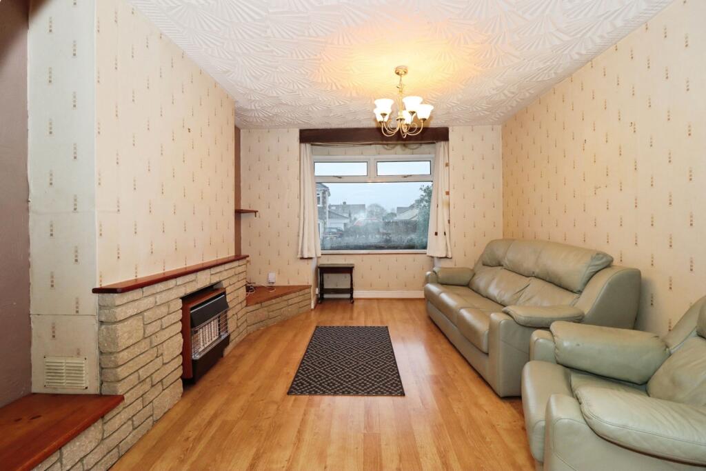 Croomes Hill, Downend, Bristol, BS16 photo 2