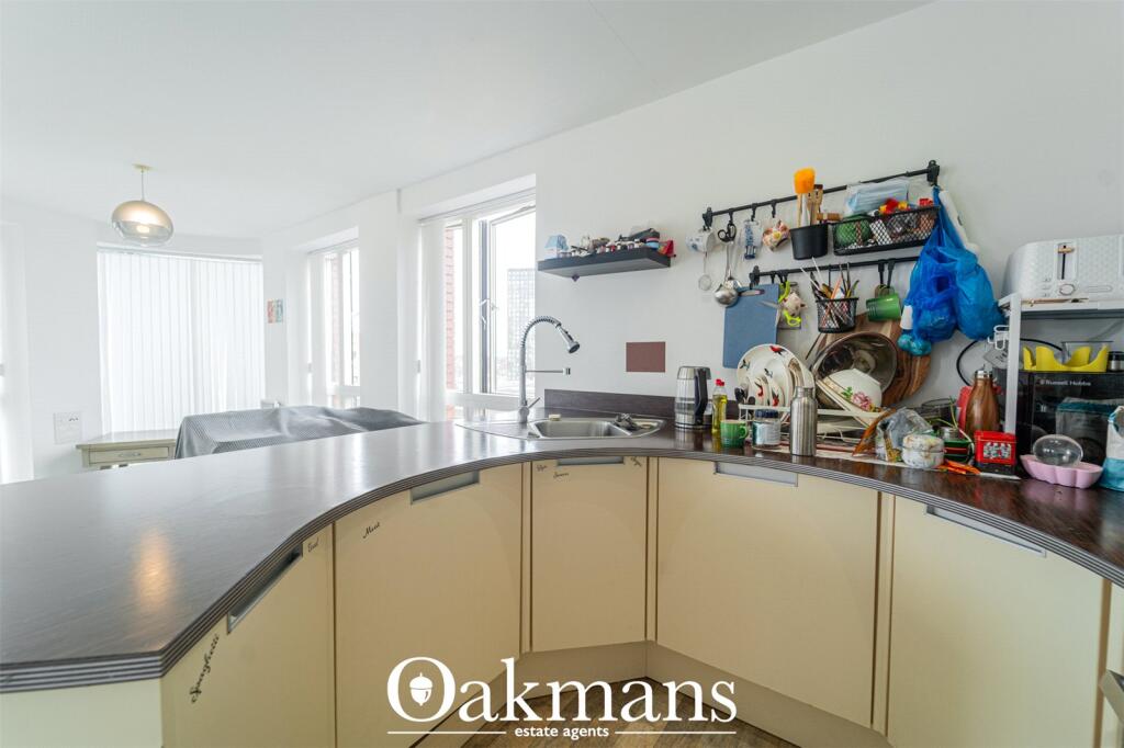 Apartment in Birmingham, Chinese Quarter, Digbeth - More
