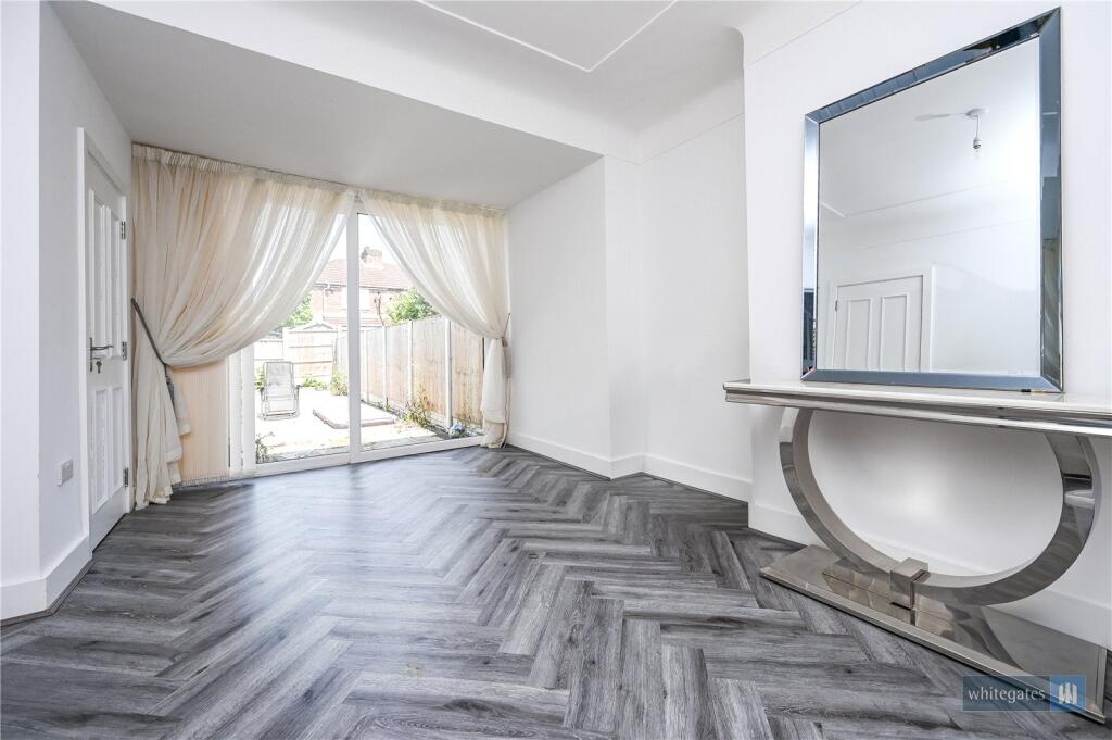 House in Knowsley, Liverpool City Region - View 5