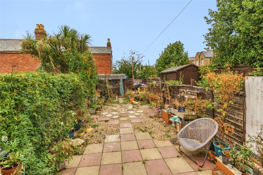 House in East Cowes, Isle of Wight - View 2