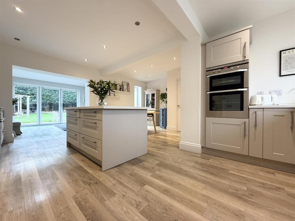 Monsell Drive, Aylestone photo 2