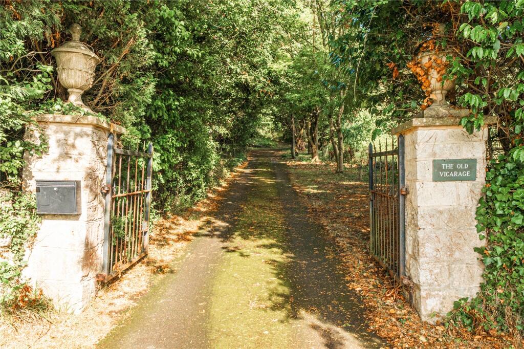 Axmouth, Seaton, Devon photo 2