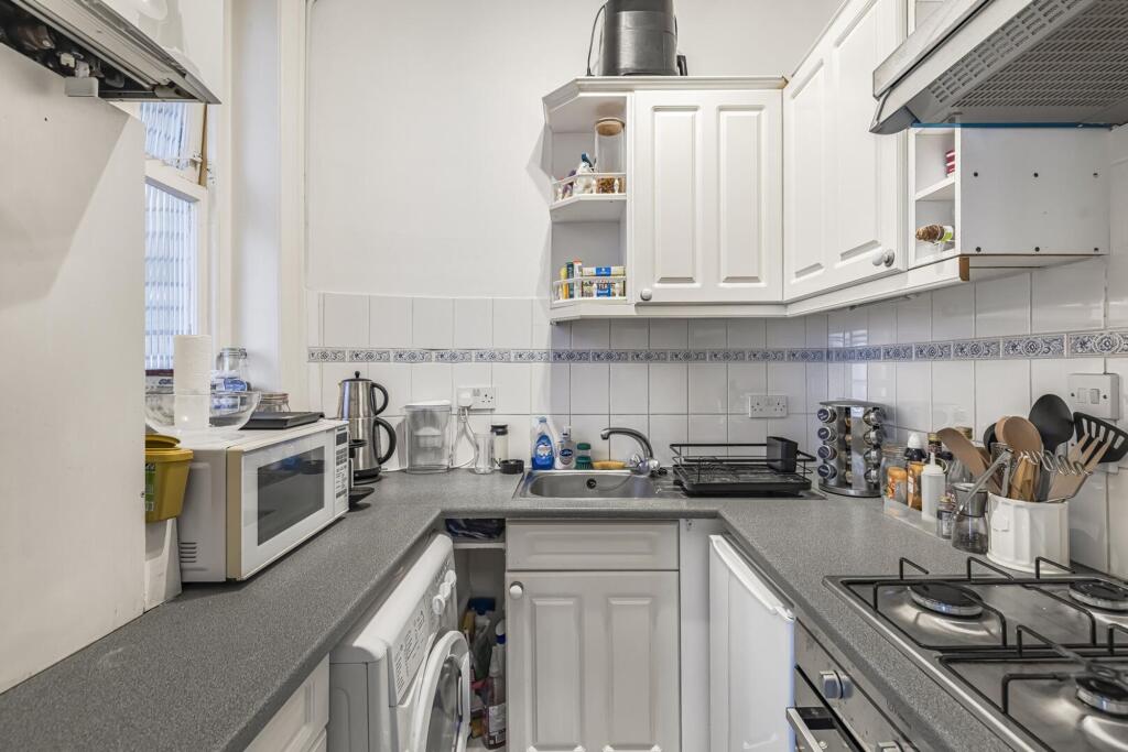 Apartment in London - View 5