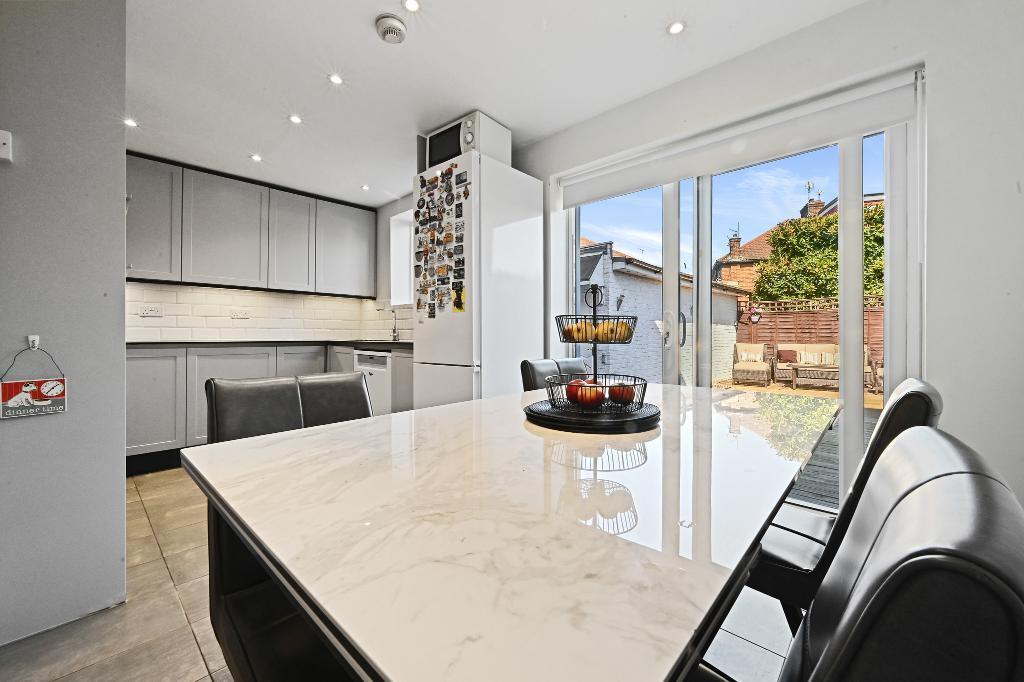 Main image of property: Pennine Drive, London, NW2 1NP
