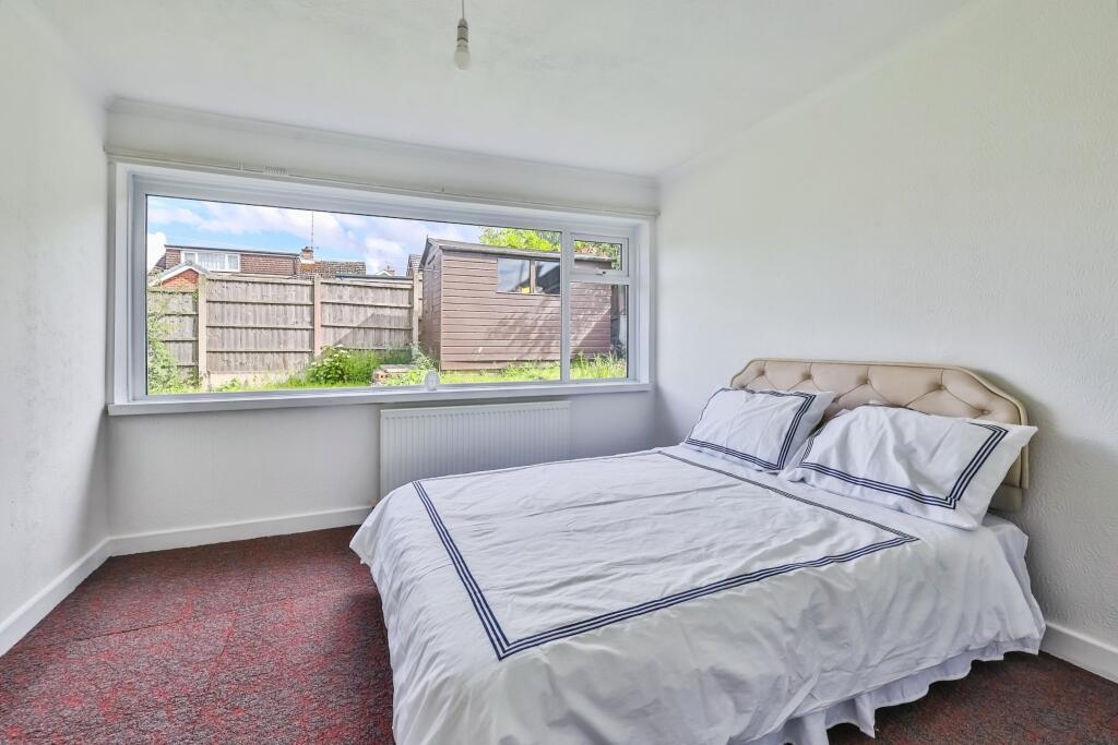 House in Broxtowe, Eastwood - More