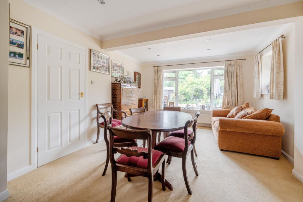 Green Lane, Burnham, Buckinghamshire, SL1 photo 3