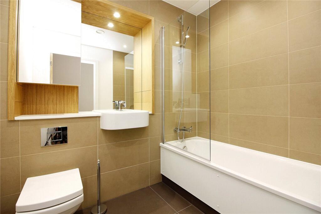 Apartment in London - View 5