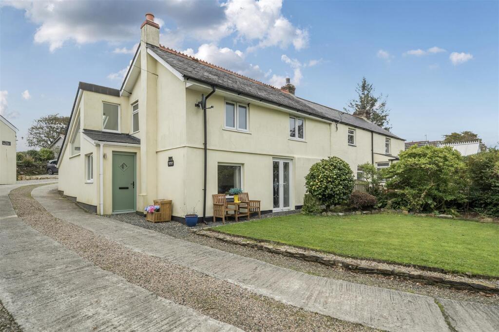 Main image of property: Trevarren