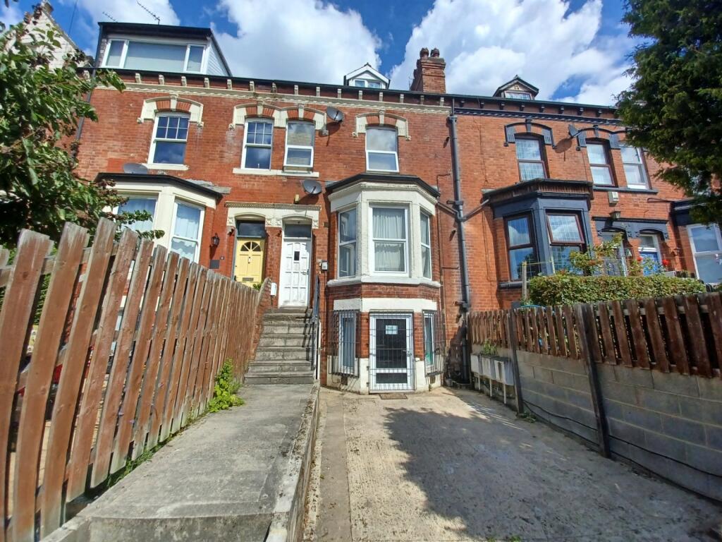 Main image of property: Avenue Crescent, Leeds, LS8