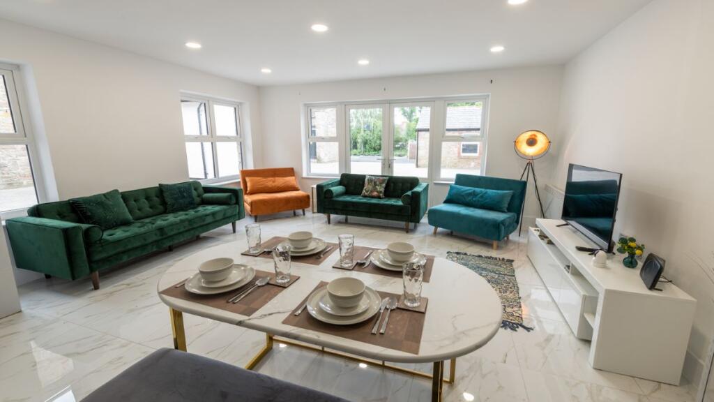 Main image of property: 2 Derwent House, Eden Grove
