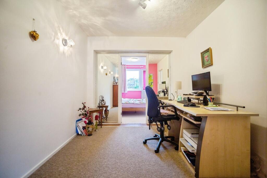 House in Tonbridge and Malling, Kent - View 5