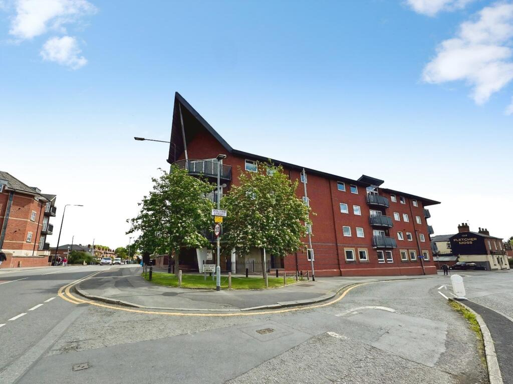 Main image of property: School Lane, Didsbury, Manchester, M20