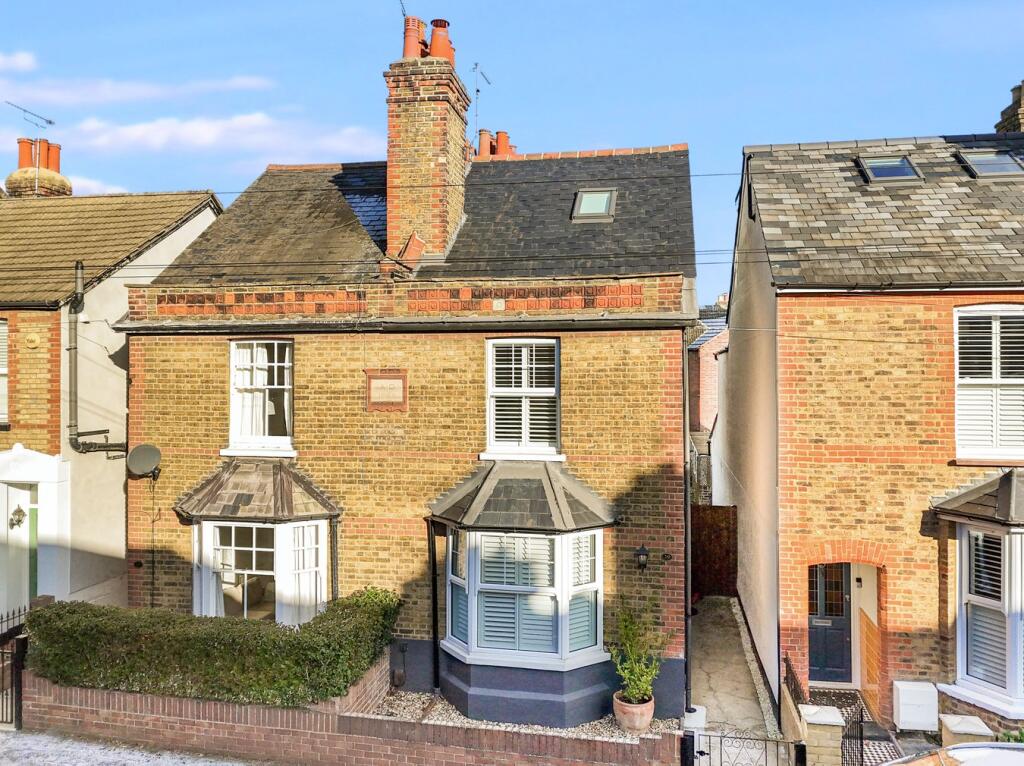 Main image of property: Hamlet Road, Chelmsford, CM2