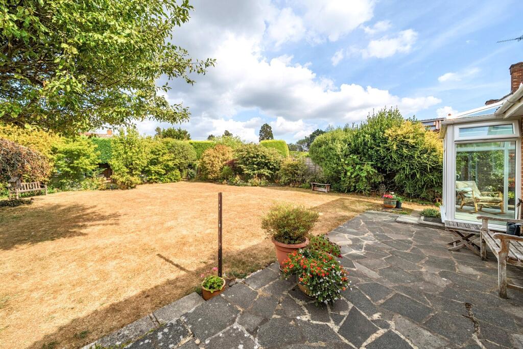 House in Mole Valley, Surrey - More