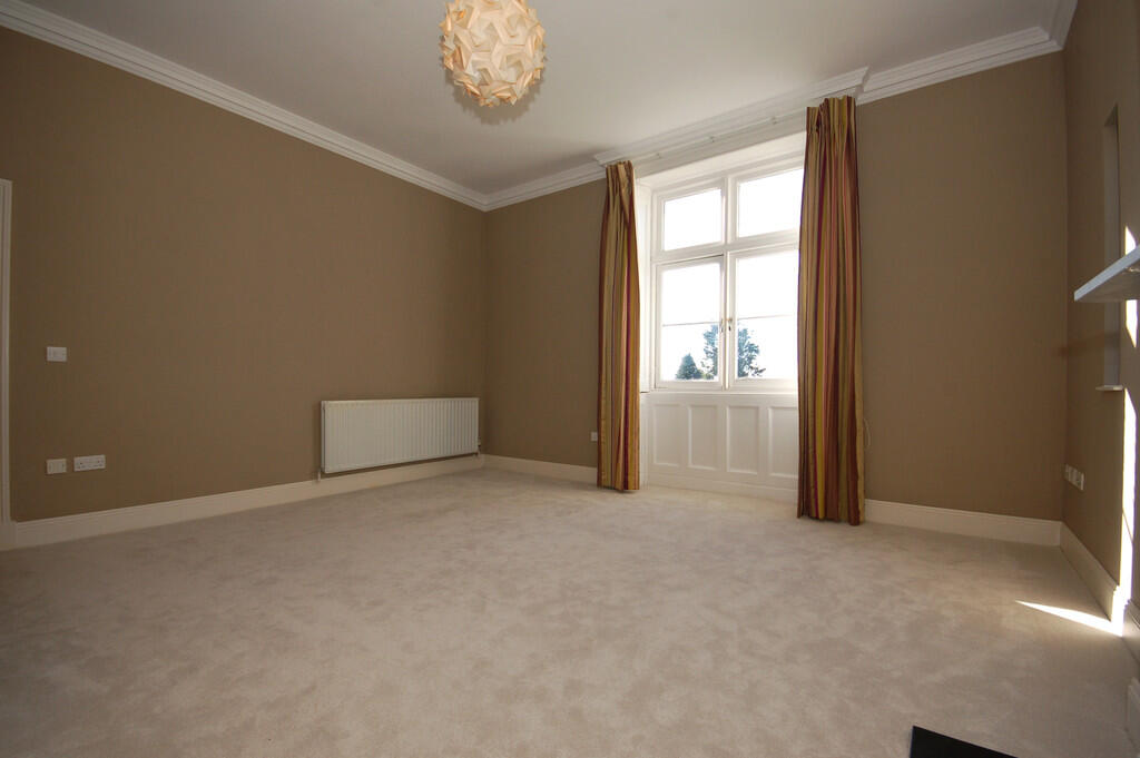Apartment in Tonbridge - View 3