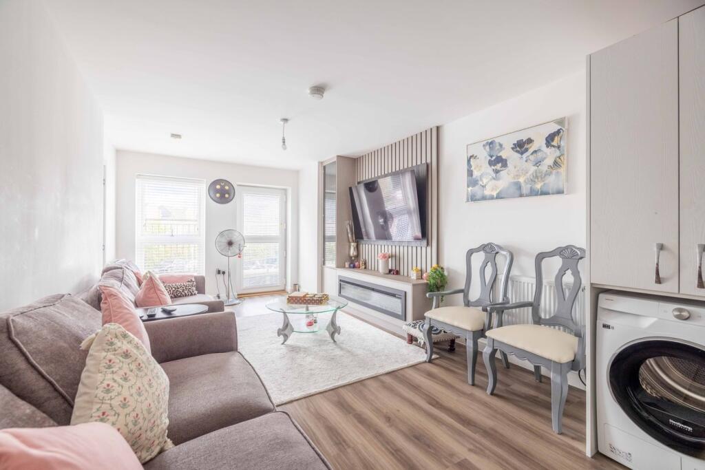 Main image of property: Cornwall Gardens, Taplow, Maidenhead, SL6