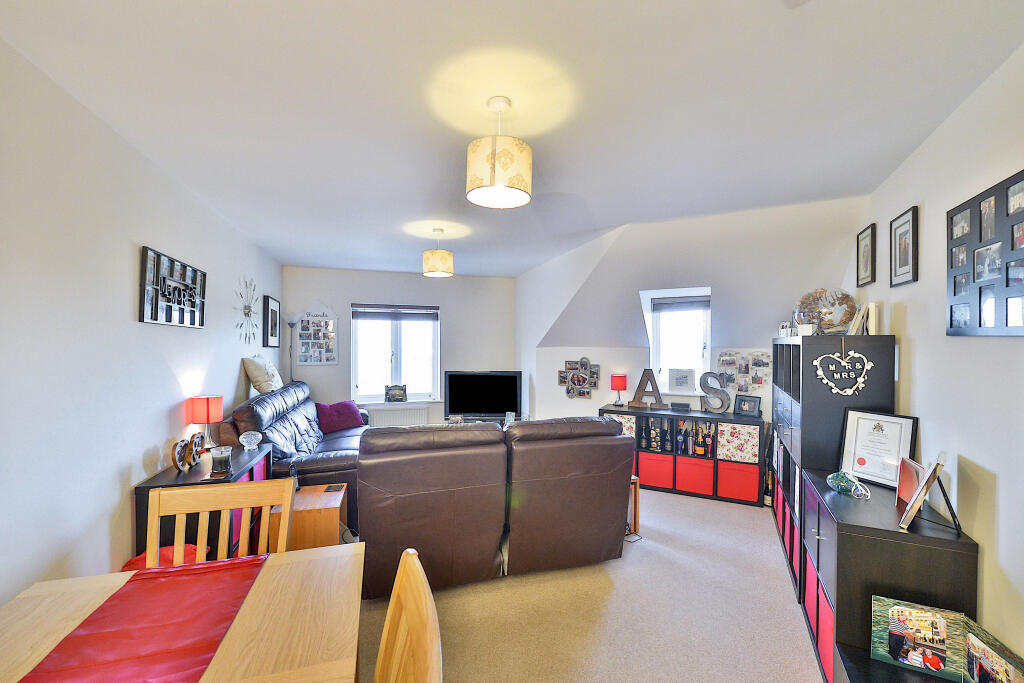 Apartment in Milton Keynes - View 3