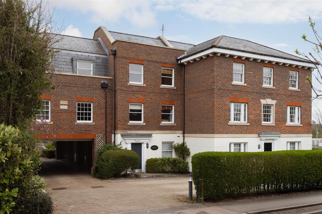 Main image of property: Station Road North, Merstham, Redhill