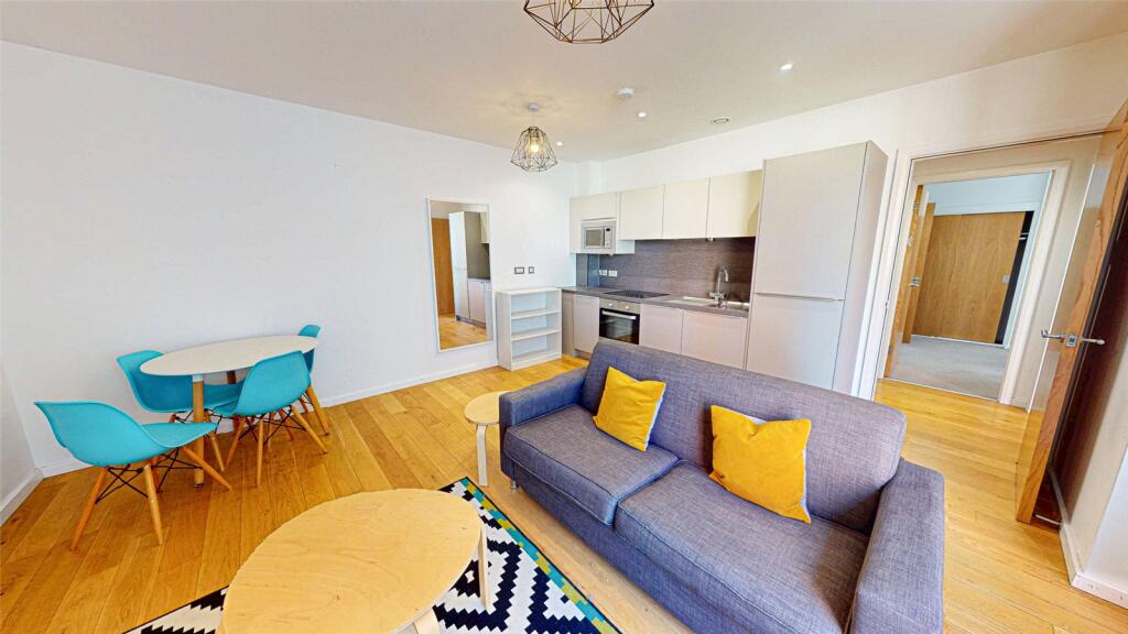 Main image of property: No 1 Smithfield Square, 122 High Street, Manchester, M4