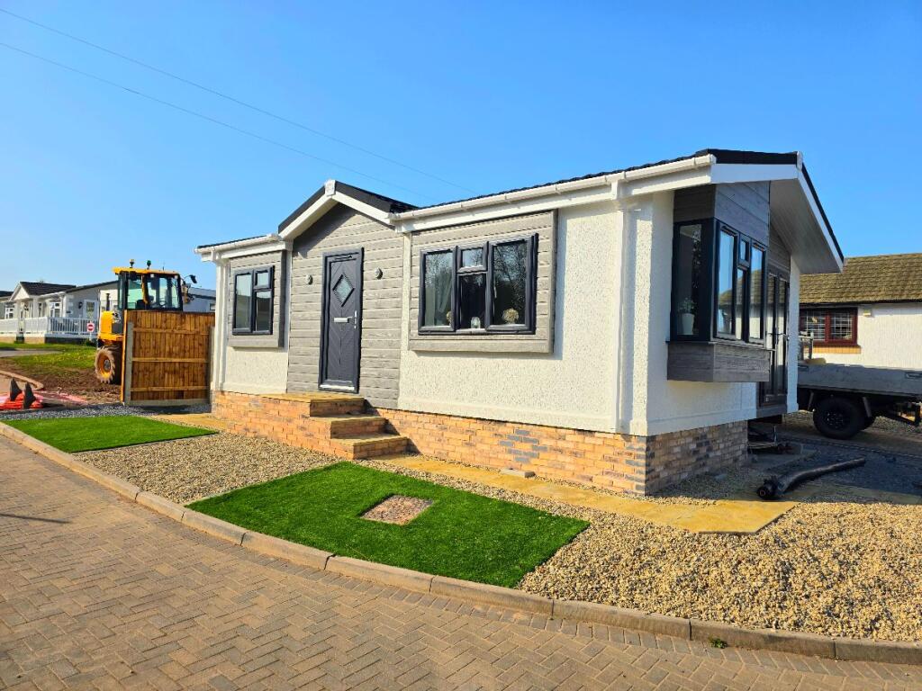 Main image of property: Yew Tree Park, Peterstow, Ross-on-Wye