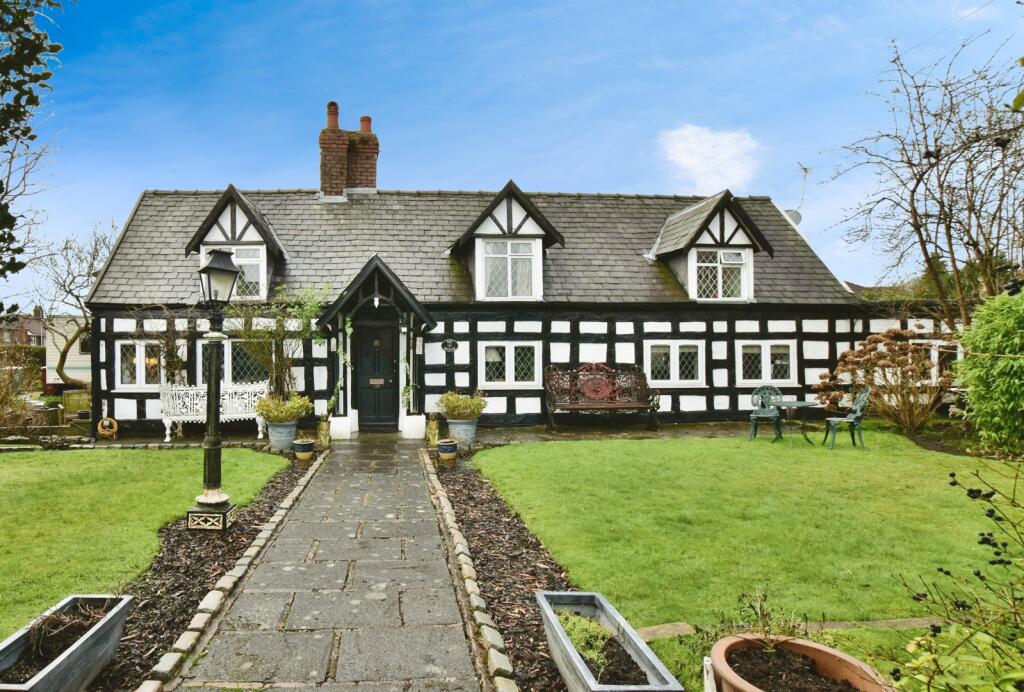 Main image of property: Trenchard Drive, MANCHESTER, Lancashire, M22