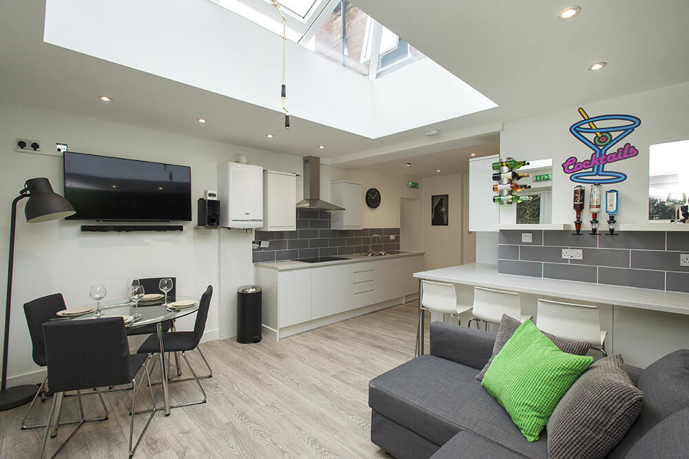 Main image of property: Cottesmore Road - 6 Bed Ex Bills, Lenton, East Midlands, NG7