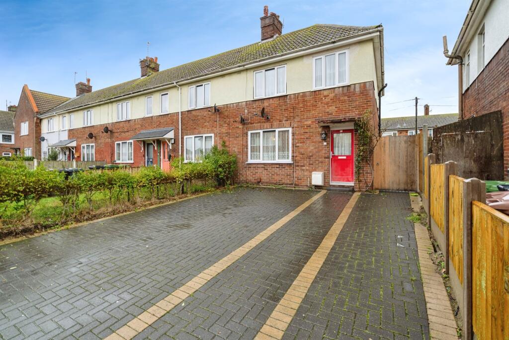 3-bed terraced on Chaucer Road, GREAT YARMOUTH, £210,000