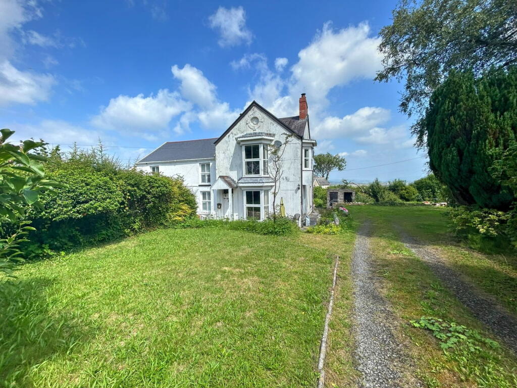 Main image of property: Penlan House, Pen Y Lan, Penclawdd, Swansea, SA4 3LL