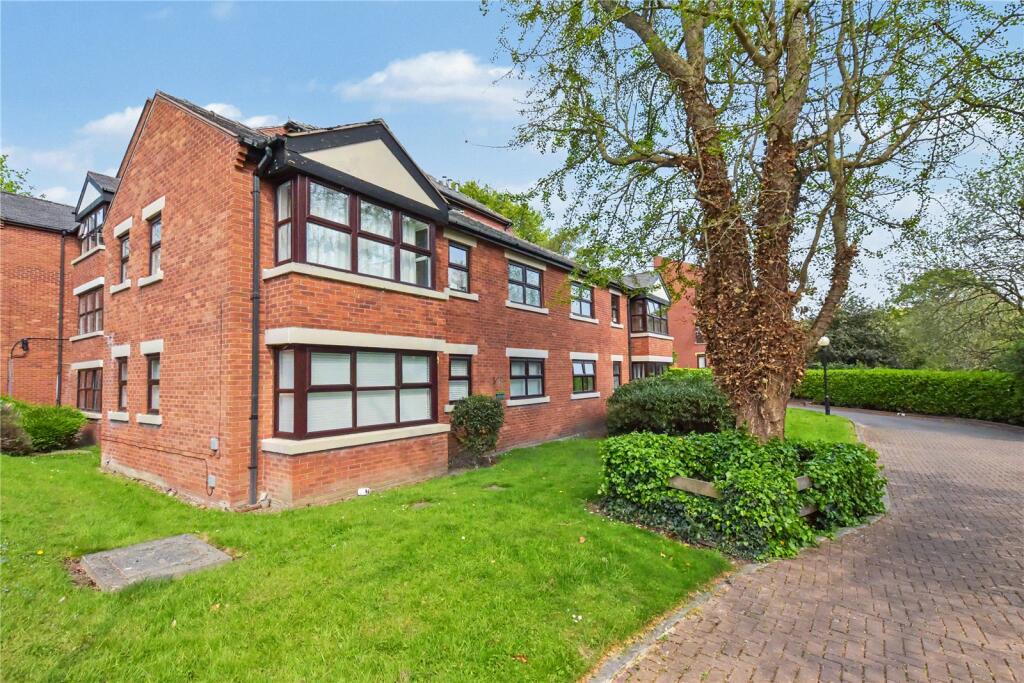 Main image of property: Flat 3, Aire View Gardens, Vesper Road, Leeds, West Yorkshire