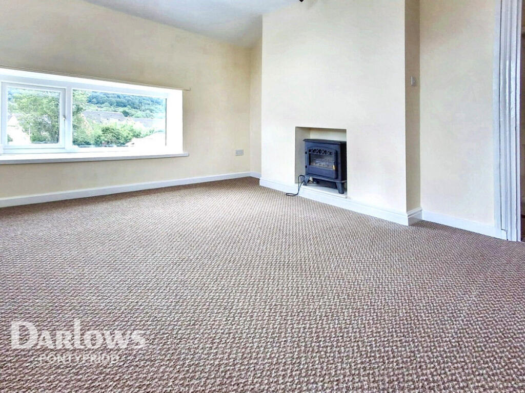 Dyffryn Road, Pontypridd photo 5