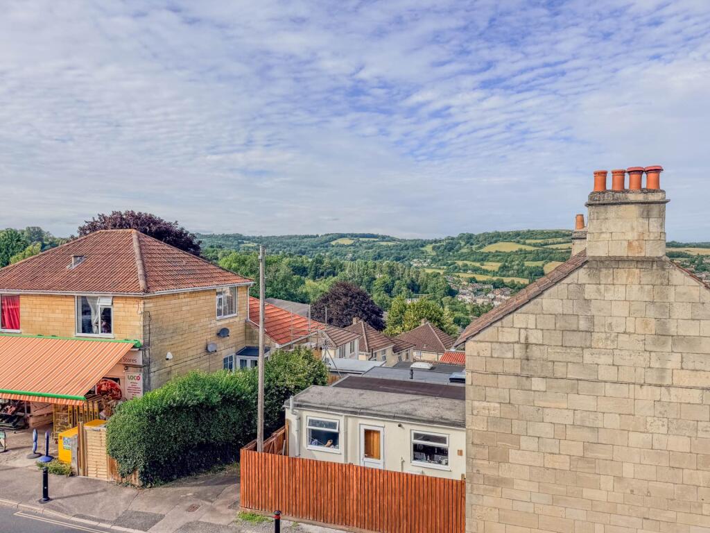 House in Bath - View 3