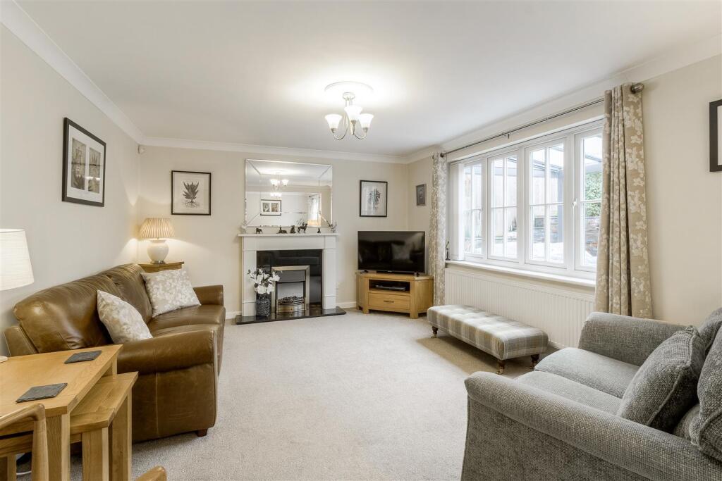 House in Wellingborough, Redhill Grange - View 2
