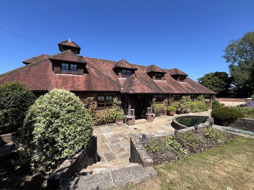 Main image of property: Street End Lane, Broad Oak, Heathfield TN21 8RY