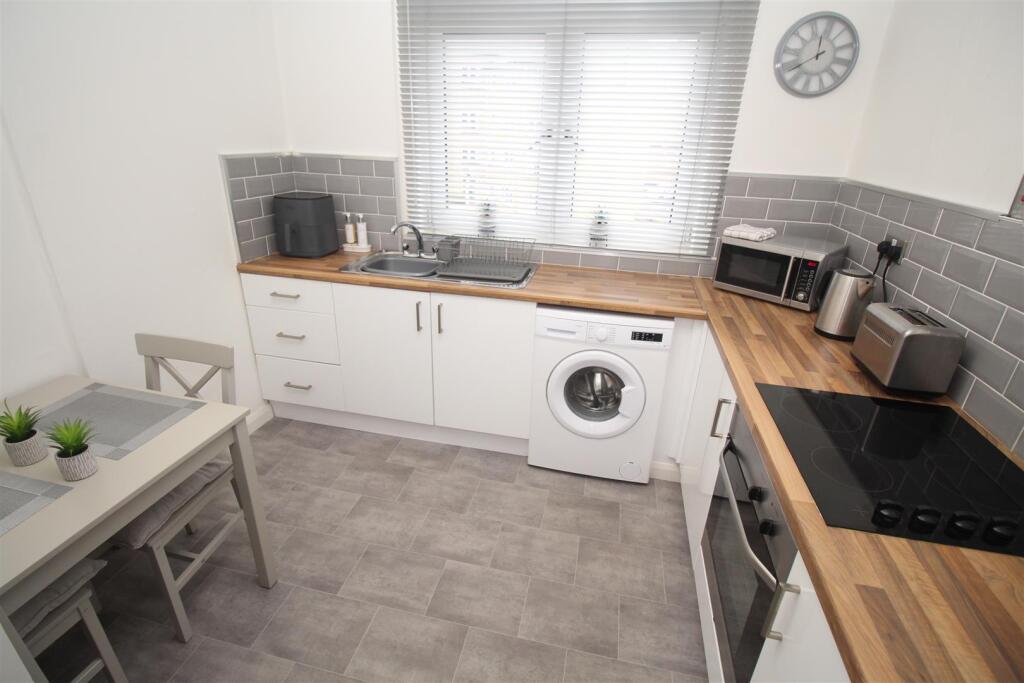 Apartment in Paisley, Inverclyde - More