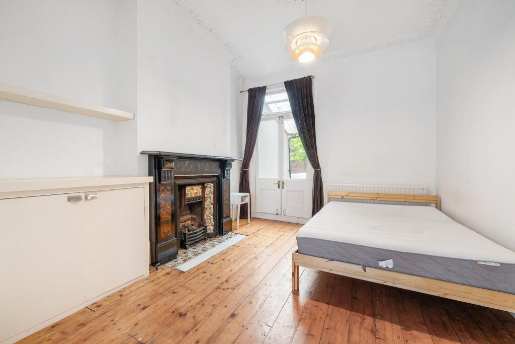 House in London - More