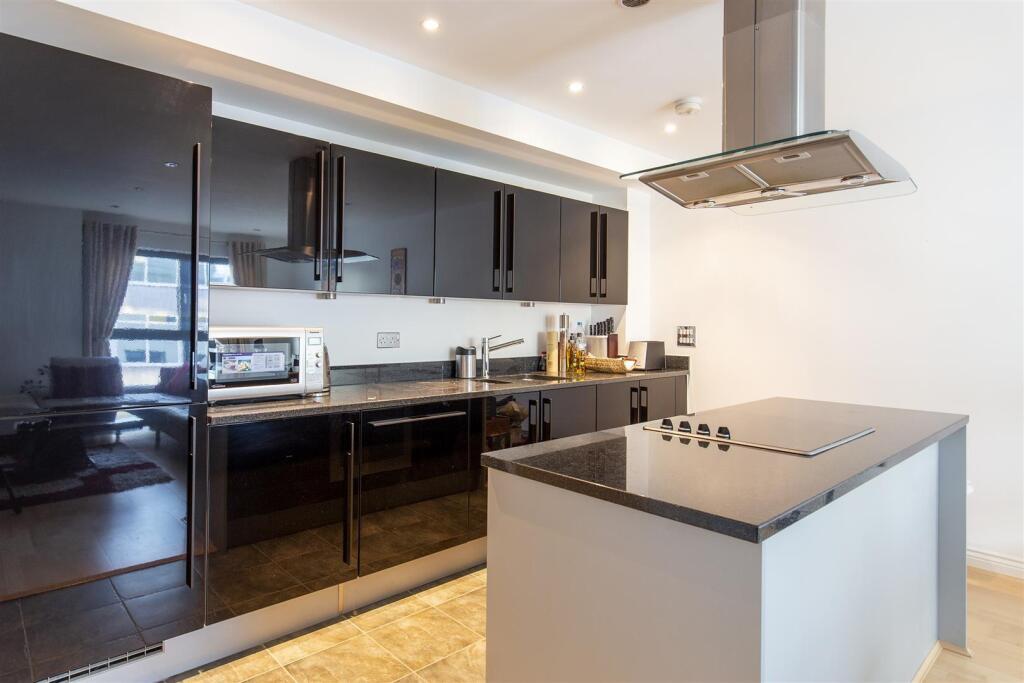 Apartment in London - View 2