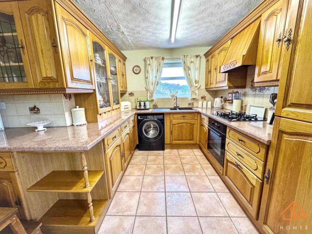 House in Pontllanfraith, Caerphilly - View 2