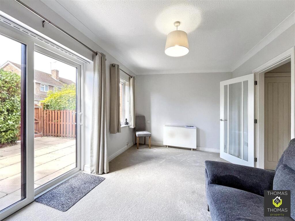 House in Gloucester - View 4