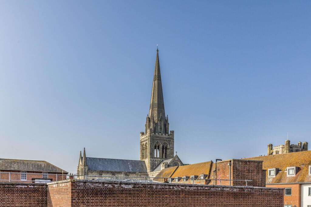 Apartment in Portsmouth - More