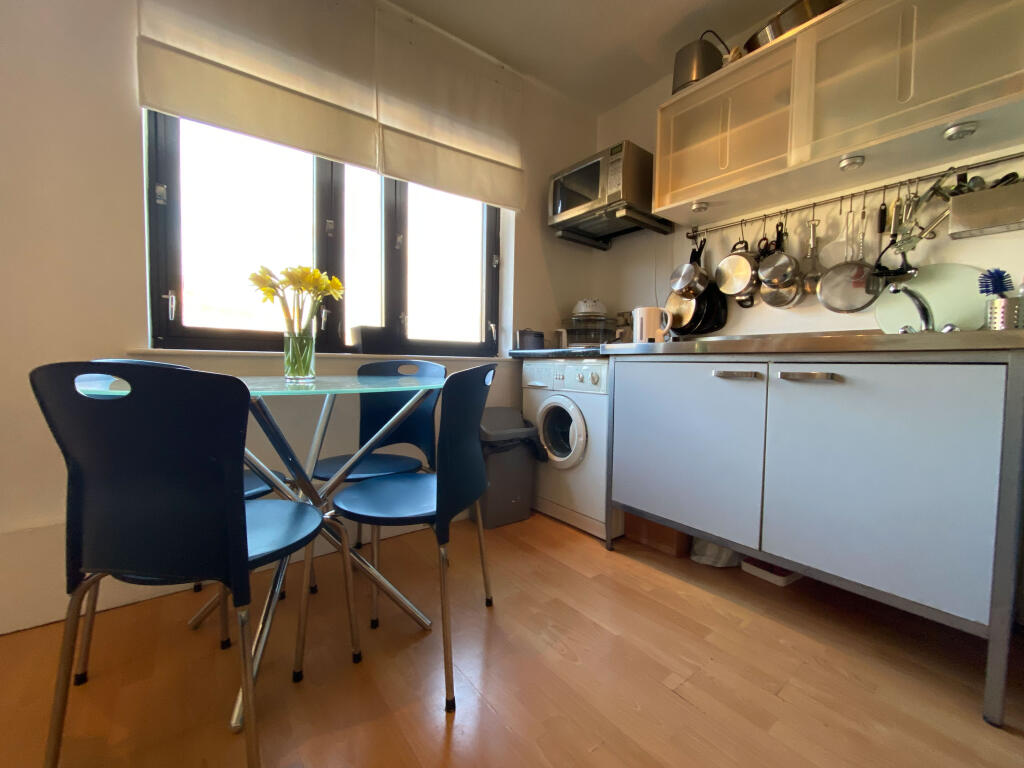 Main image of property: Richmond Court, Richmond road, Roath