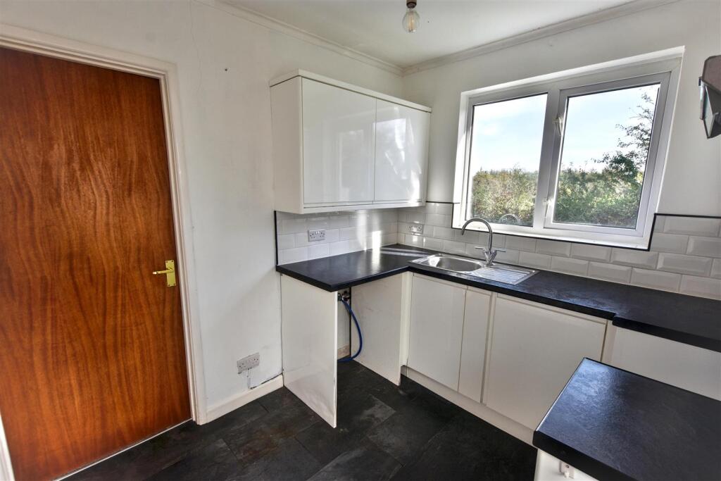 House in Truro - View 5