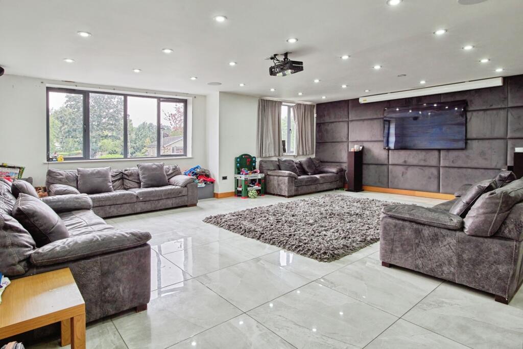Beaks Hill Road, Birmingham, B38 photo 5