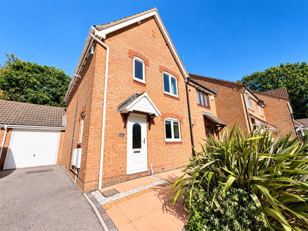 Doulton Gardens, Whitecliff, Poole, Dorset, BH14